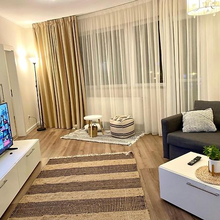 Moonlight Charming Shelter - 3Br 180º Balcony View Apartment Oradea Exterior photo